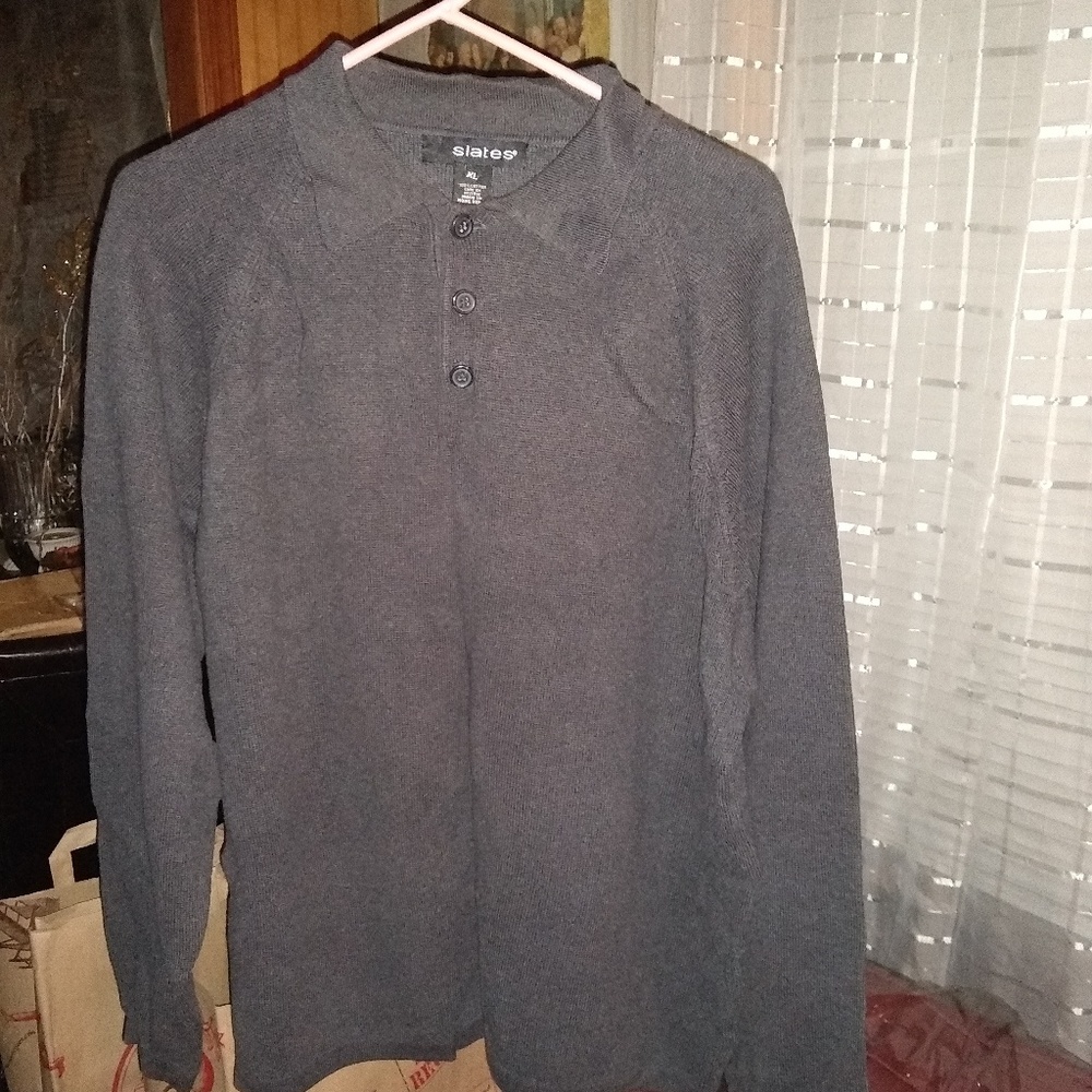 Slates Men Size XL Sweater Top.